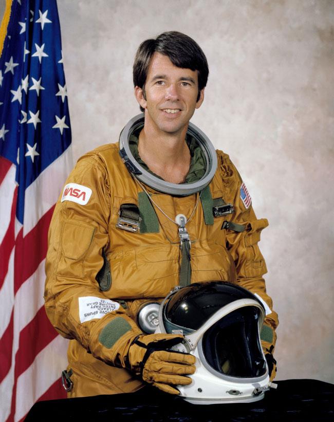 Astronaut William Lenoir, Who Flew on 1st Operational Shuttle Mission, Dies